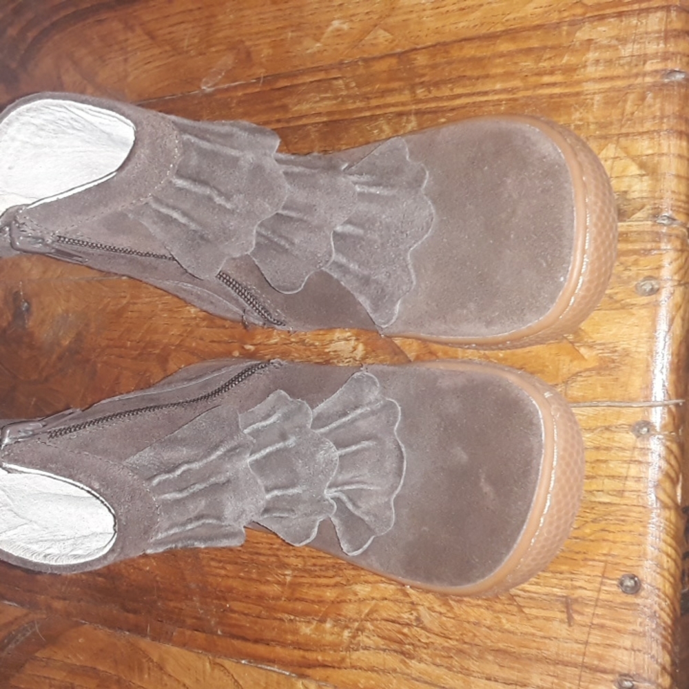 Livie and Luca Boots sz. 13